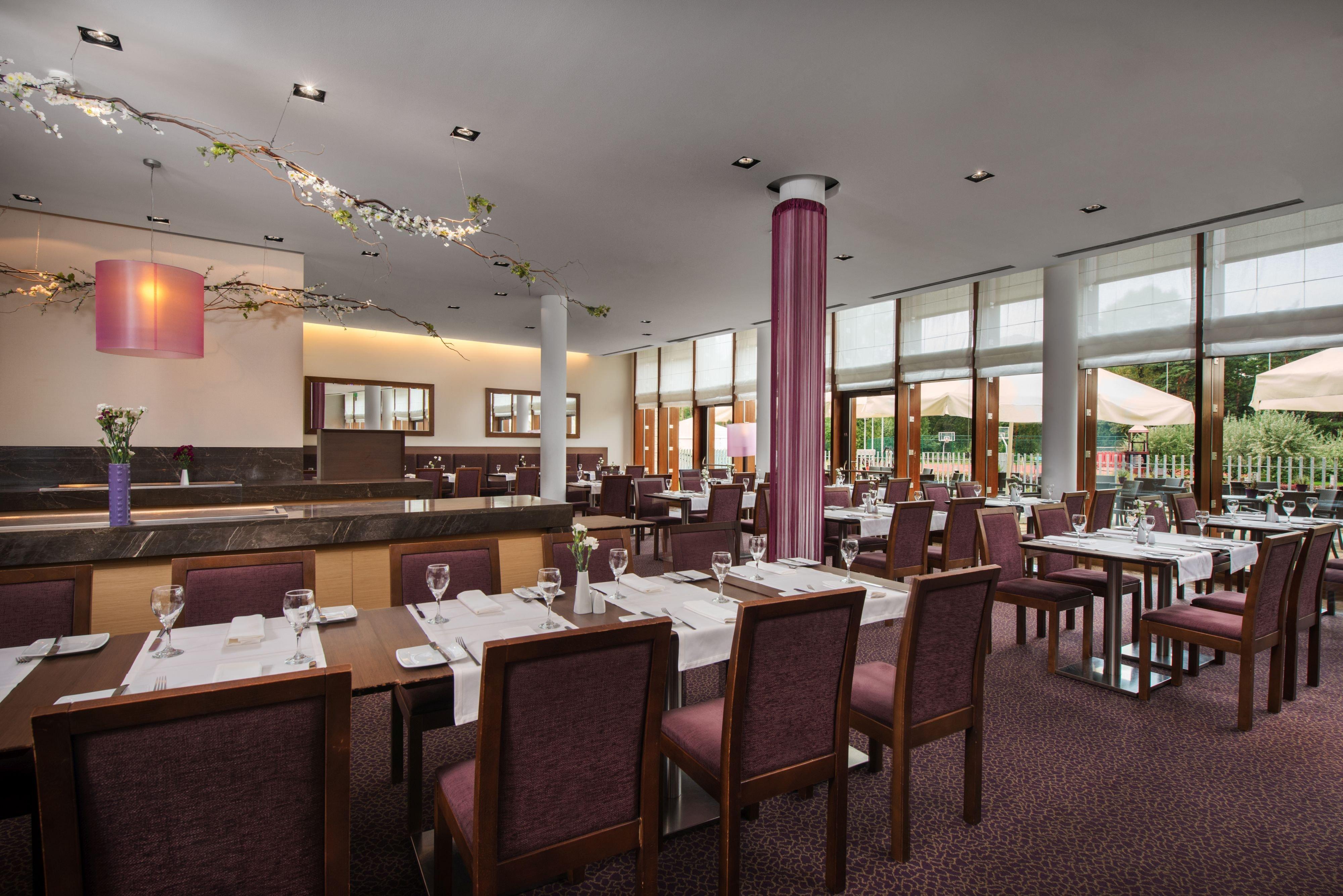 Holiday Inn Resort Warsaw Jozefow By Ihg Kültér fotó